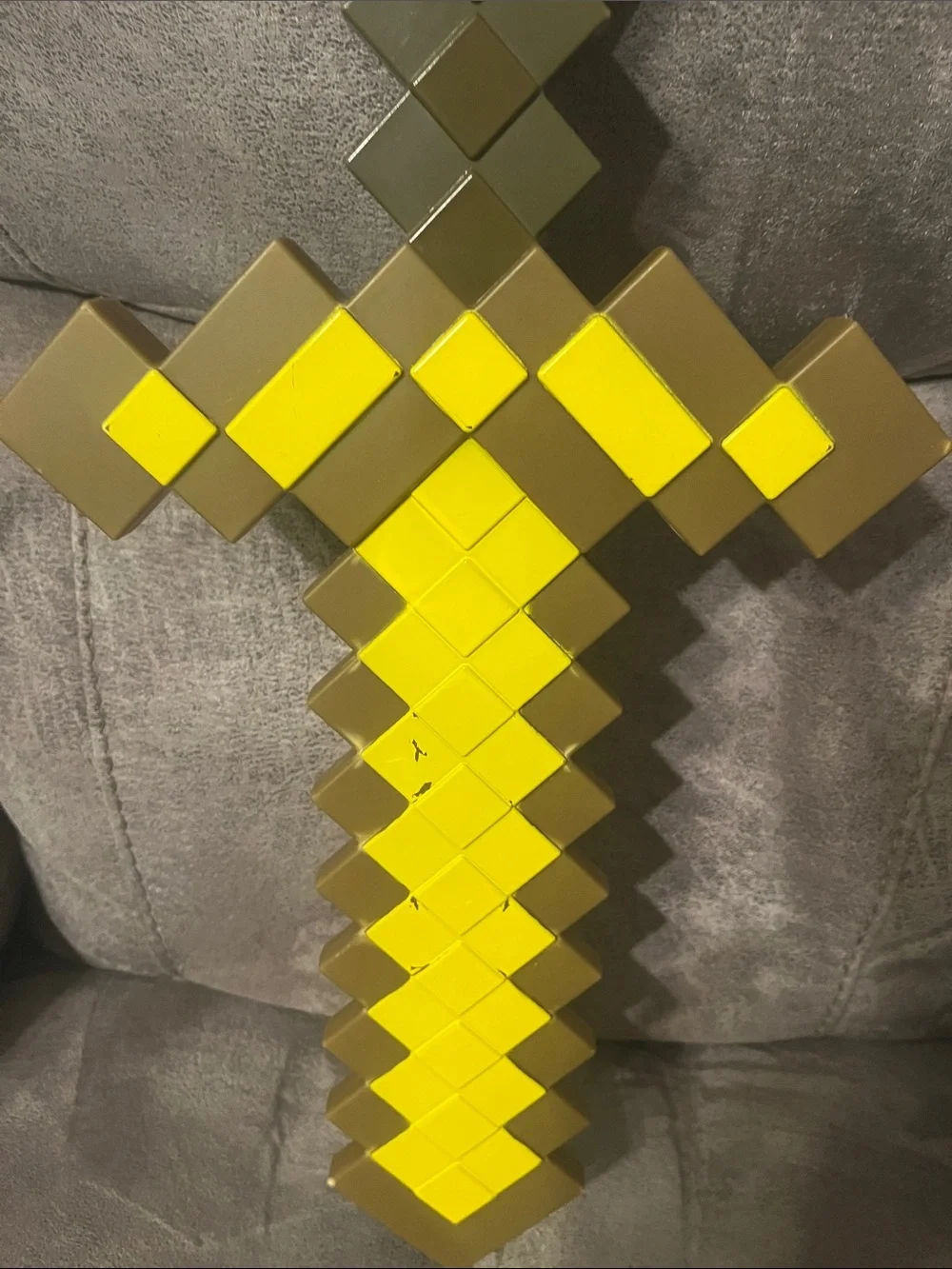 Officially Licensed Minecraft Gold Pixel Sword Costume Prop Toy Deco by Disguise